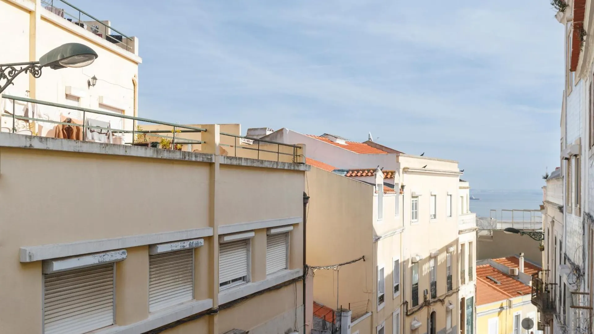 Barbadinhos Apartments In Lisbon Historic Neighborhood
