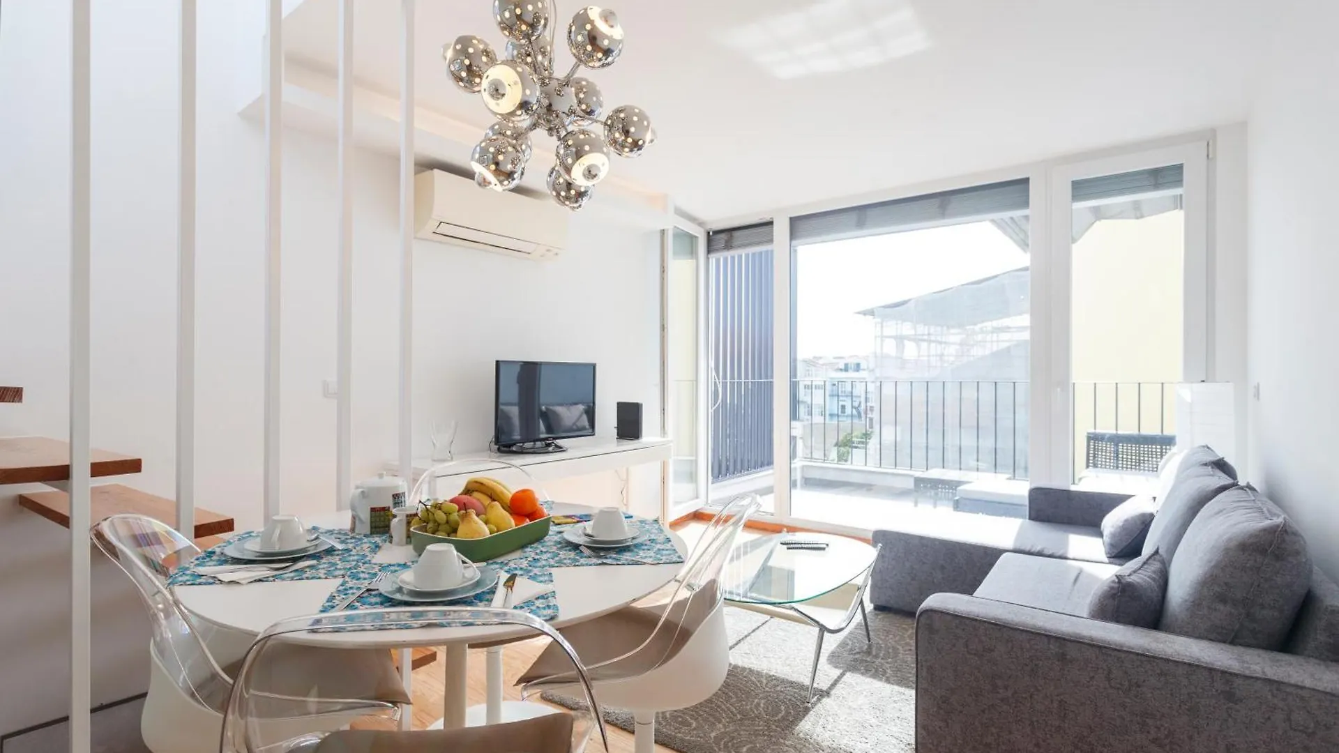 Barbadinhos Apartments In Lisbon Historic Neighborhood